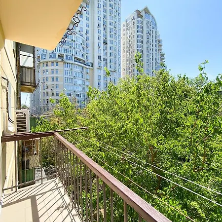 Apartment Однокомнатная Квартира Возле Моря Odesa
